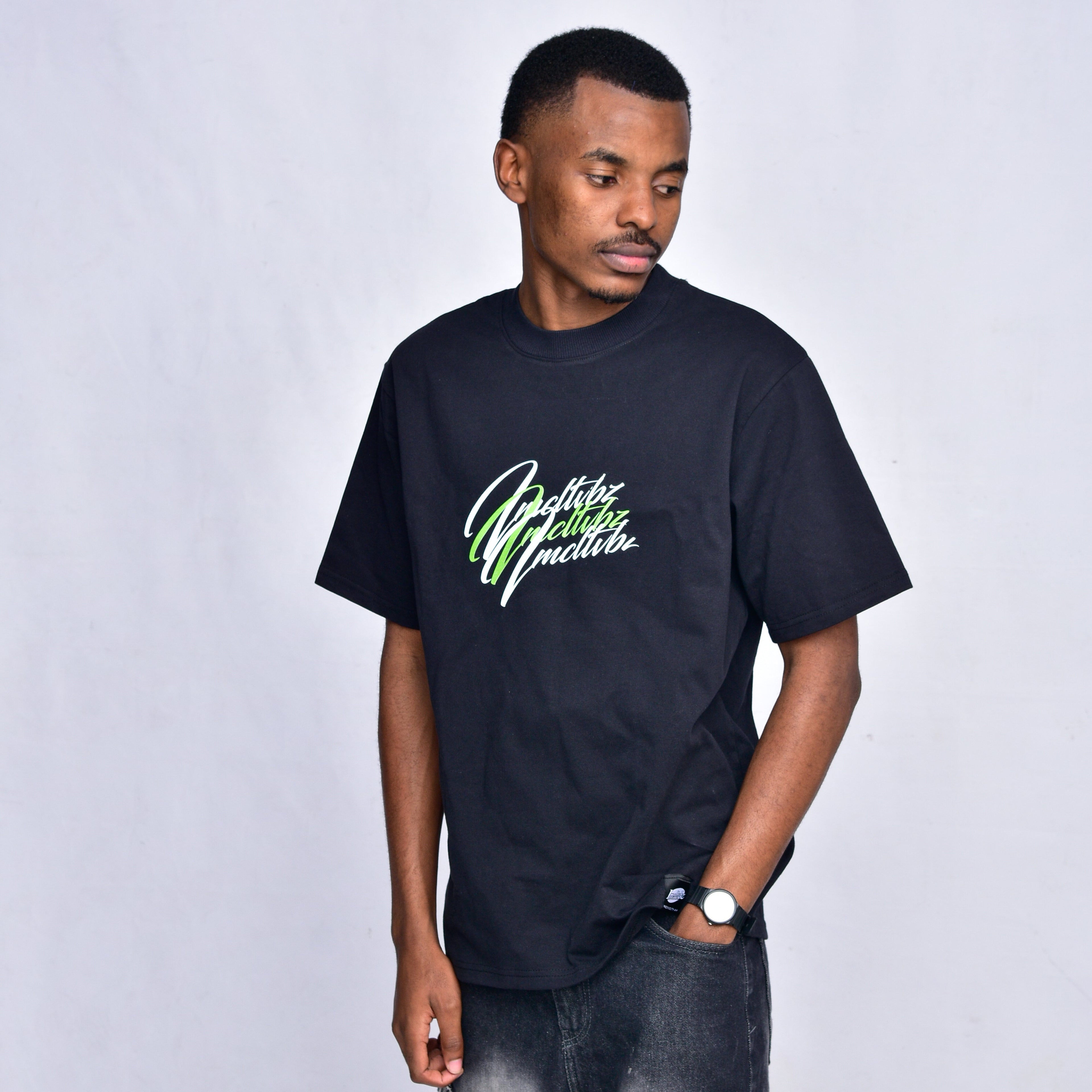SIGNATURE TEE